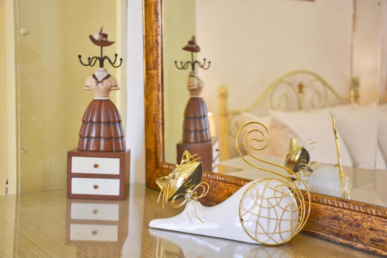 Venetian Well Gallery Apartment In Corfu Old Town Bagian luar foto