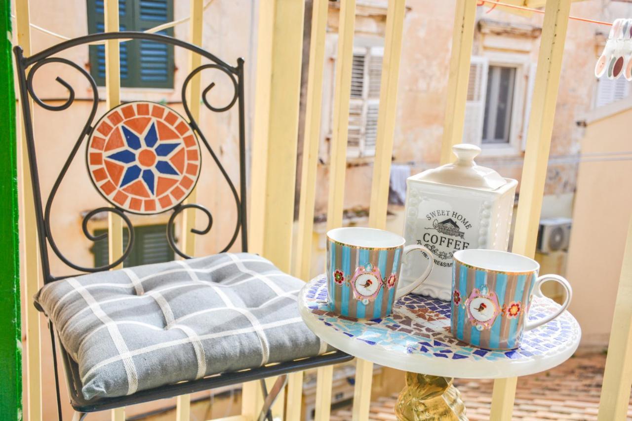 Venetian Well Gallery Apartment In Corfu Old Town Bagian luar foto